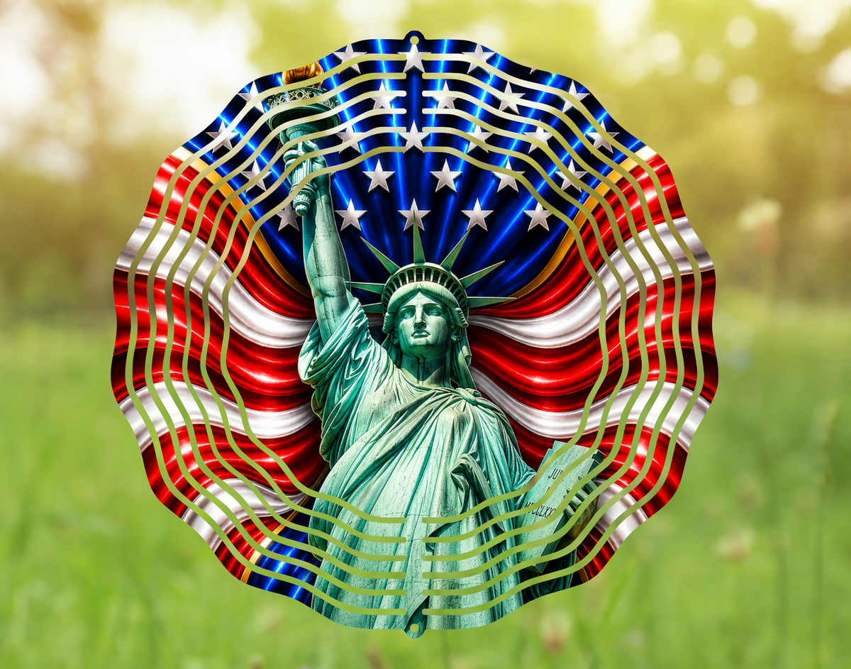 Statue of Liberty Wind Spinner - A Majestic Tribute to Freedom and Patriotism